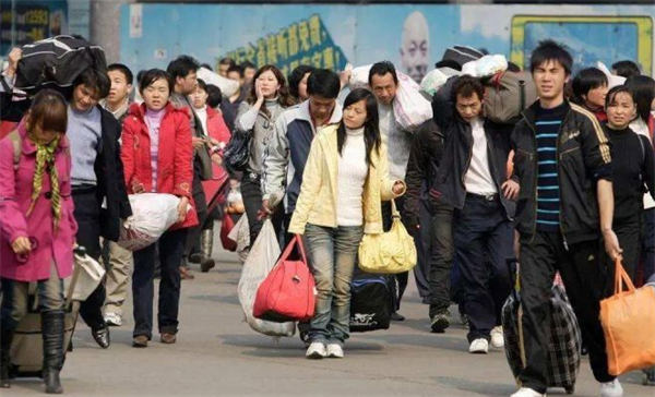 除了进厂打螺丝,做这 4 种生意不会比打工挣钱少 除了进厂打螺丝,做这 4 种生意不会比打工挣钱少